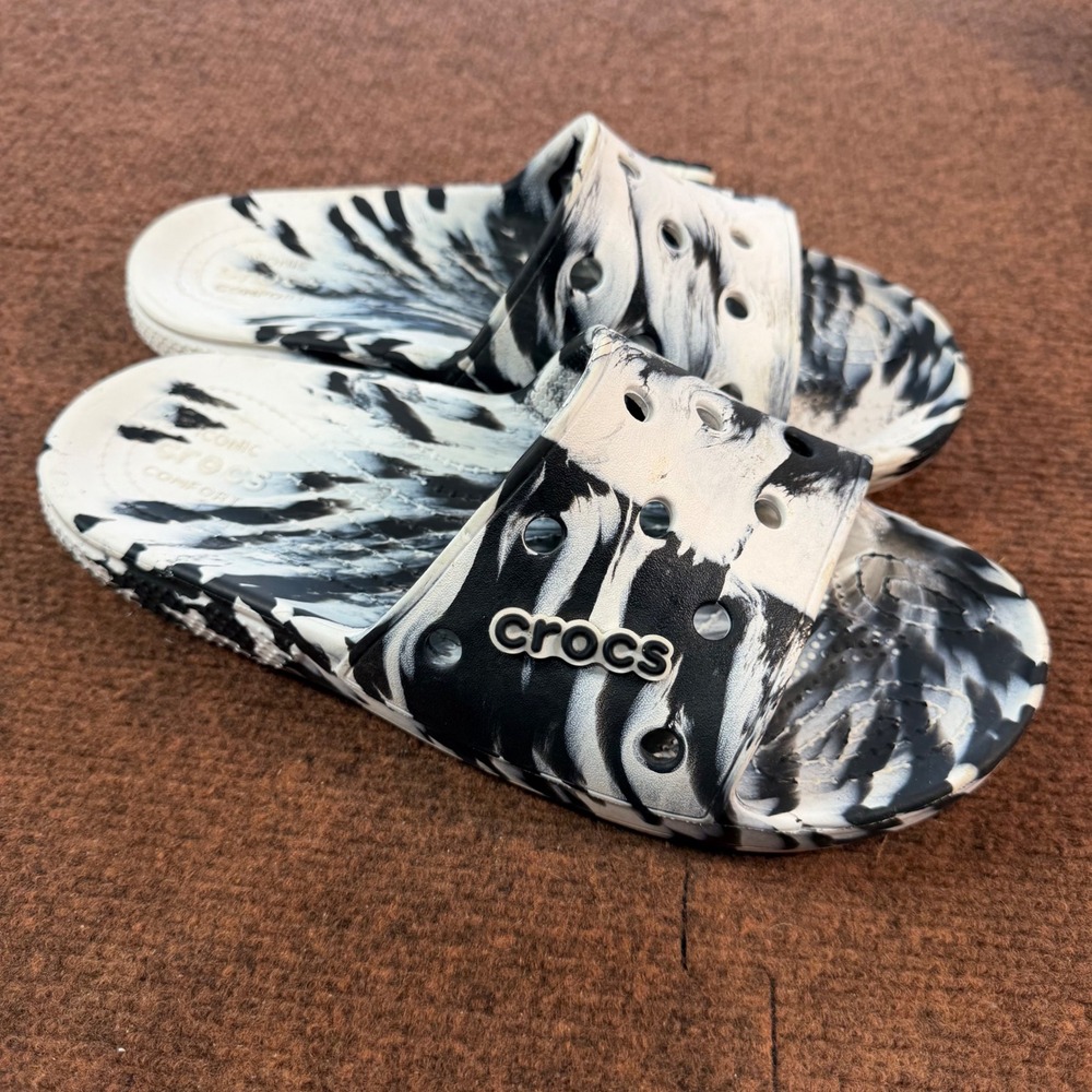 A- Crocs Classic Marbled Slide Sandals Black White Mens 9 Womens 11 206882-066